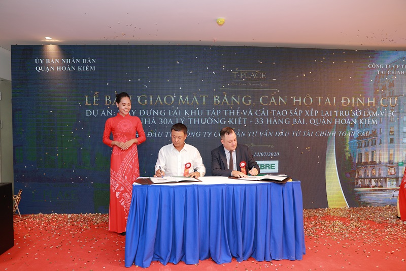CBRE Chính Thức Quản Lý Vận Hành Tòa Nhà T-Place