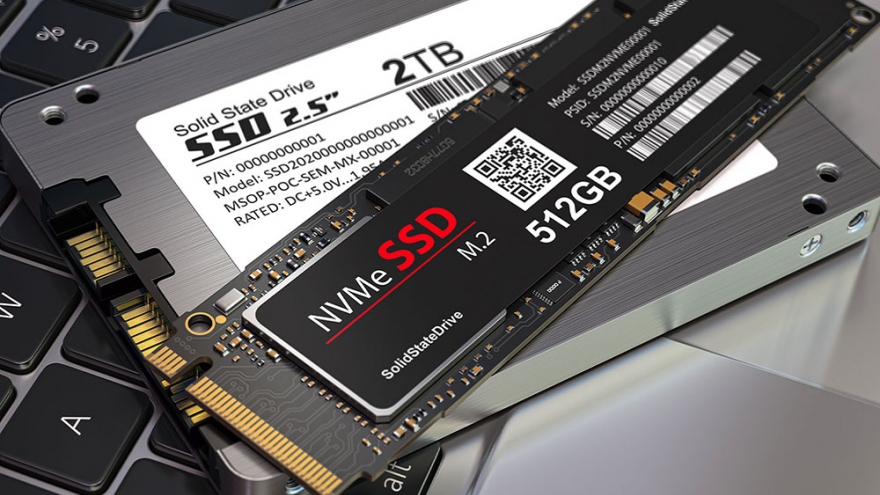 SSD tăng giá chóng mặt, một số nhà sản xuất lại 