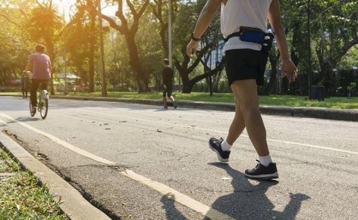 Nên đi bộ bao nhiêu km mỗi ngày?