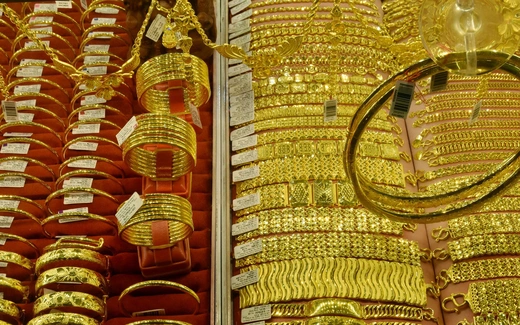 Tăng vọt cuối ngày, giá vàng miếng, vàng nhẫn sắp chạm mốc 100 triệu đồng/lượng