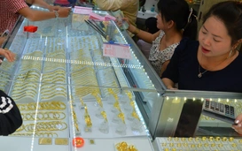 Giá vàng hôm nay, 16-5: Bật tăng mạnh mẽ