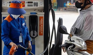 Giá xăng giảm hơn 200 đồng/lít từ chiều nay