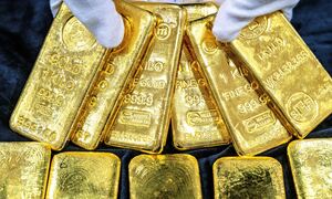 Giá vàng hôm nay 2/8: Bất ngờ tăng dựng đứng